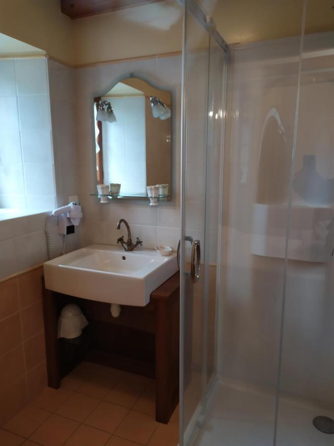 La Grange De Salvaneix Gite Pour 15 Personnes 7 Chambres Avec 6 Sdb-6Wc Sarran المظهر الخارجي الصورة