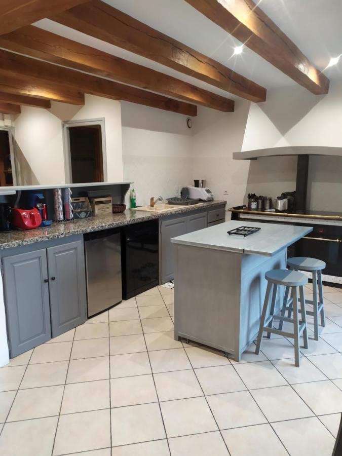 La Grange De Salvaneix Gite Pour 15 Personnes 7 Chambres Avec 6 Sdb-6Wc Sarran المظهر الخارجي الصورة